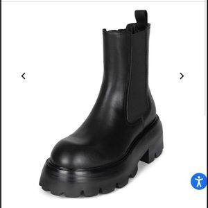 Jeffrey Campbell Suburbia boots! Black boots with small platform. Size 10
